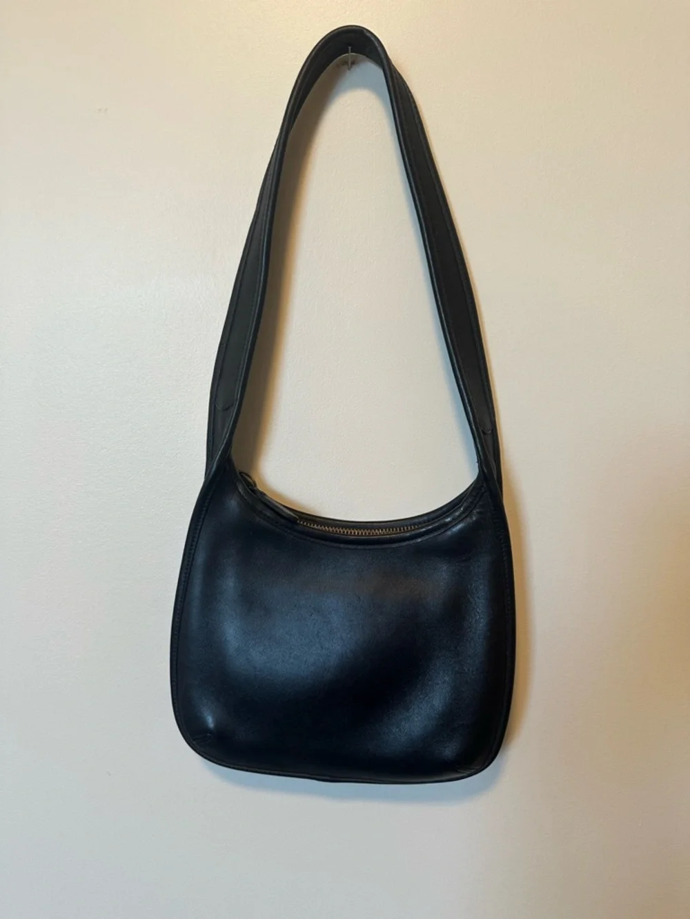 Coach Black Leather Vintage Mini Ergo - Picture 2 of 11